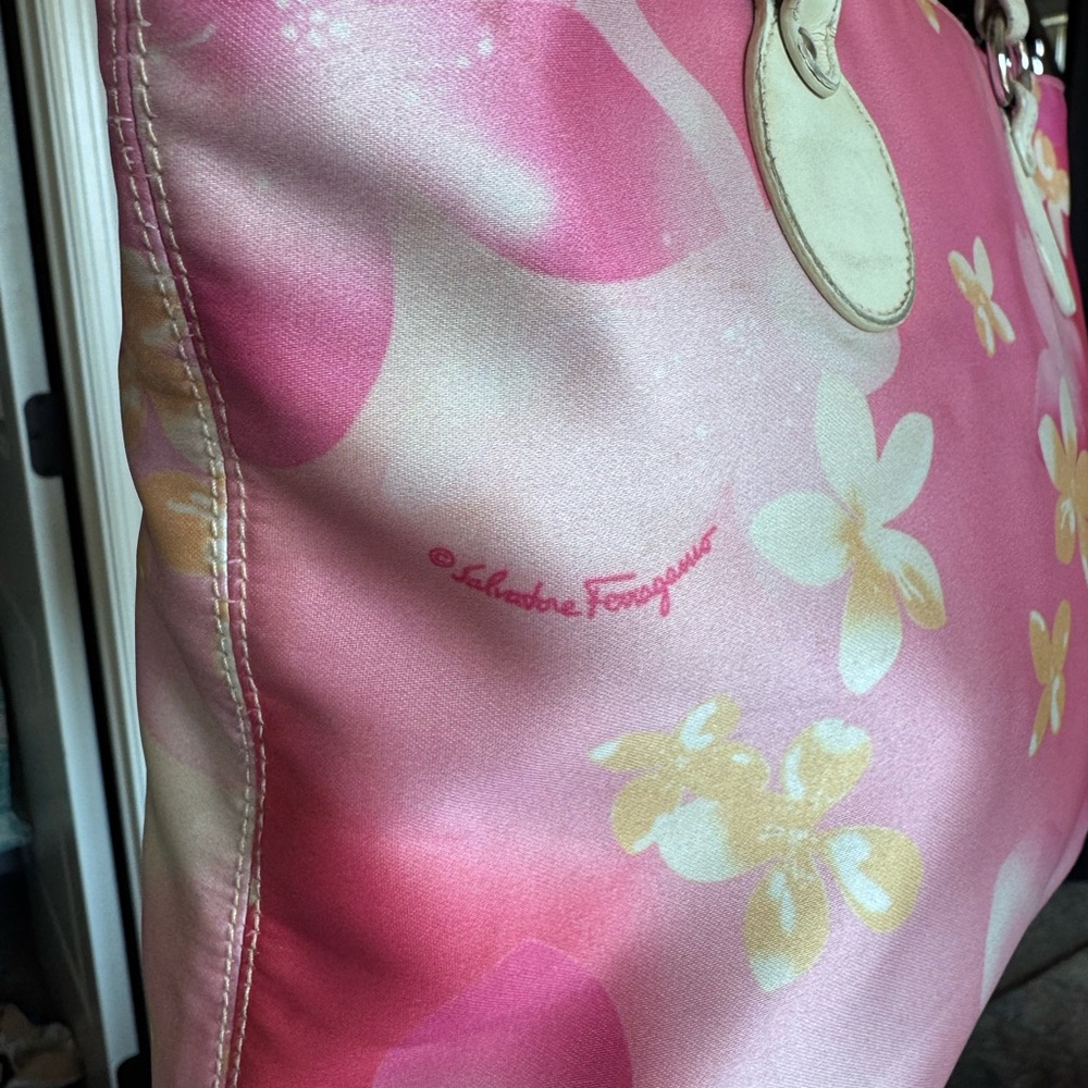 Salvatore Ferragamo satin Floral Tote Bag - Picture 4 of 9